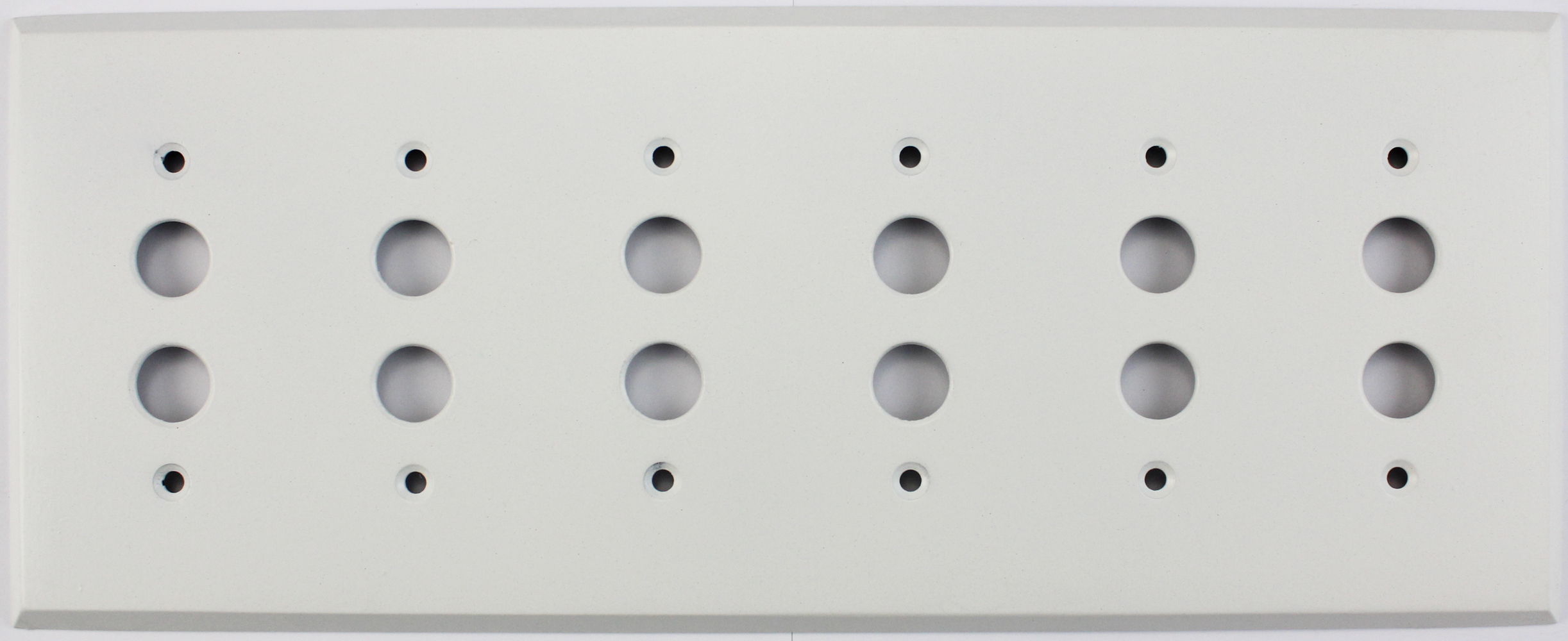 Classic Accents, Inc. Matte White 6 Gang Push Button Switch Wall Plate